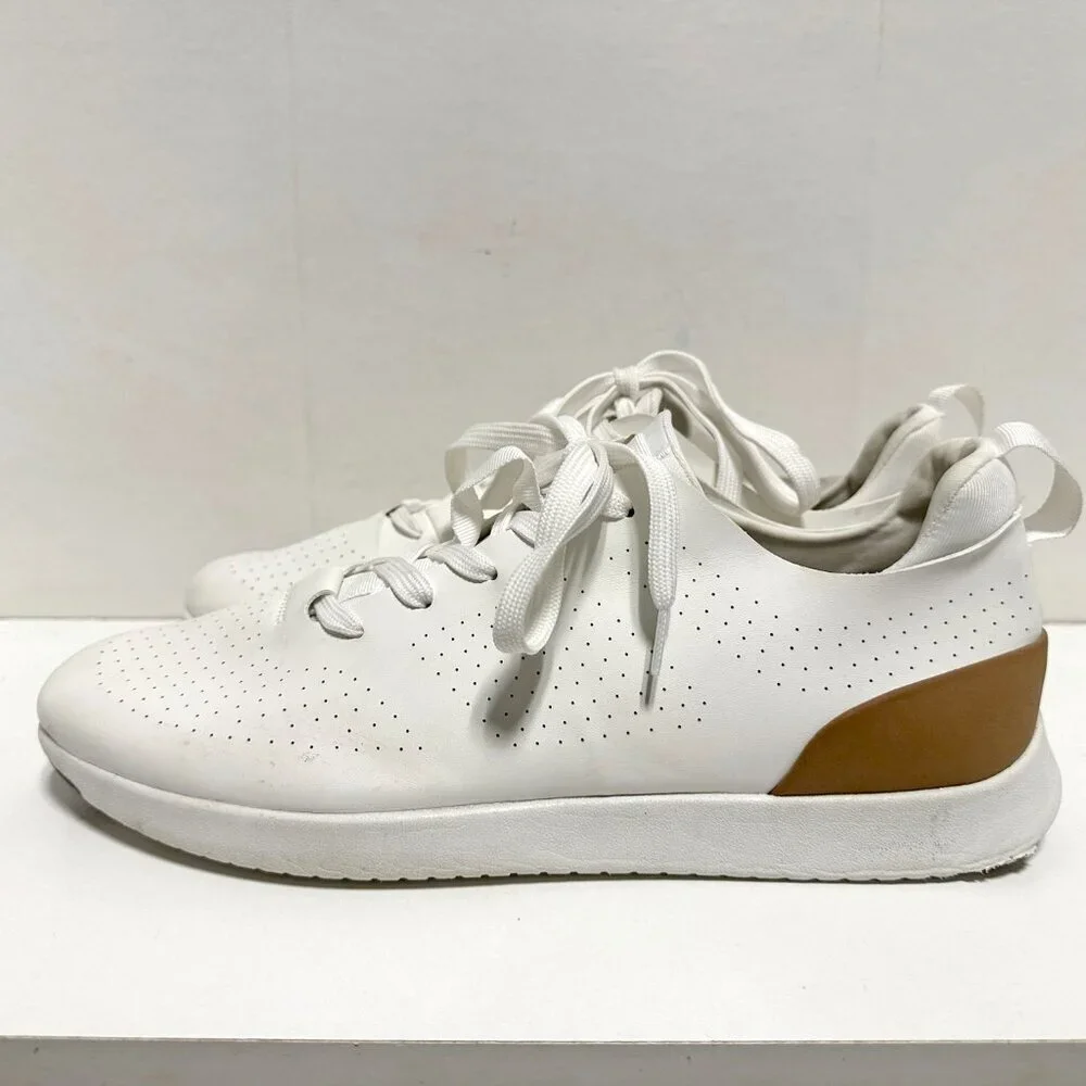Steve Madden Baton Sneaker - Picture 4 of 11